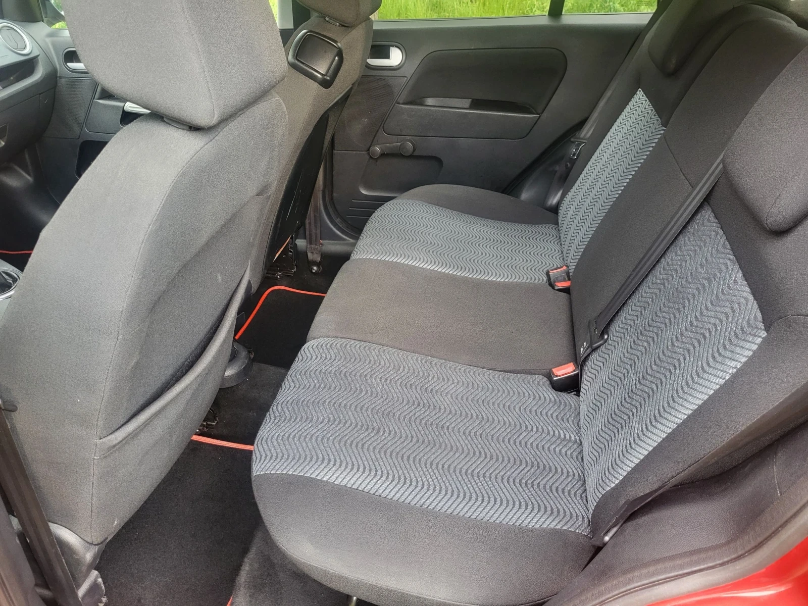 Ford Fusion 1.4i, снимка 6 - Автомобили и джипове - 54799893
