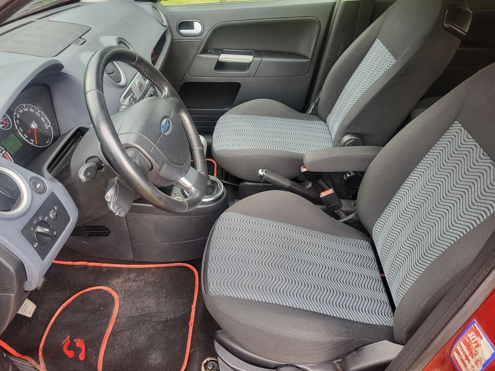 Ford Fusion 1.4i, снимка 11 - Автомобили и джипове - 54799893