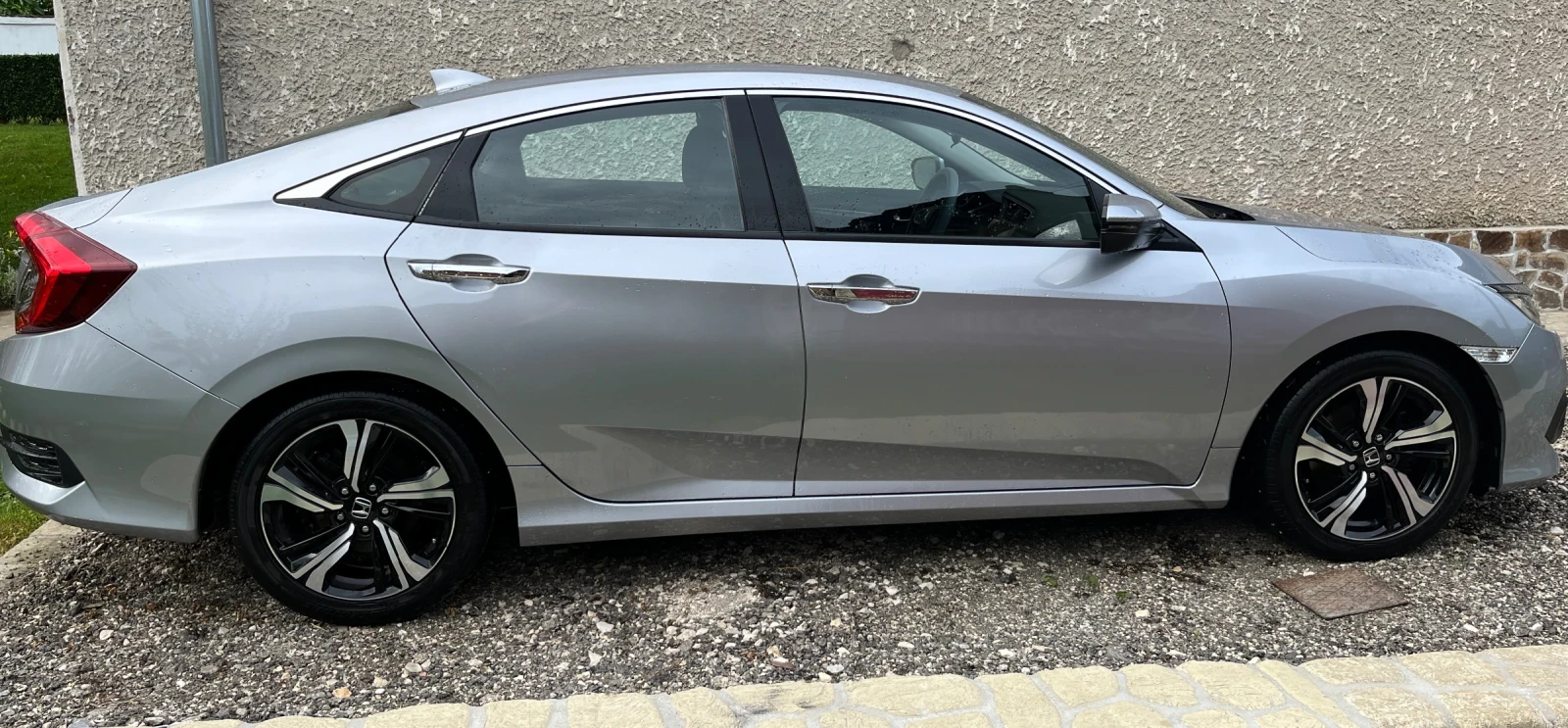 Honda Civic 1, 6 I-DTEC 120 к.с., снимка 17 - Автомобили и джипове - 54877113
