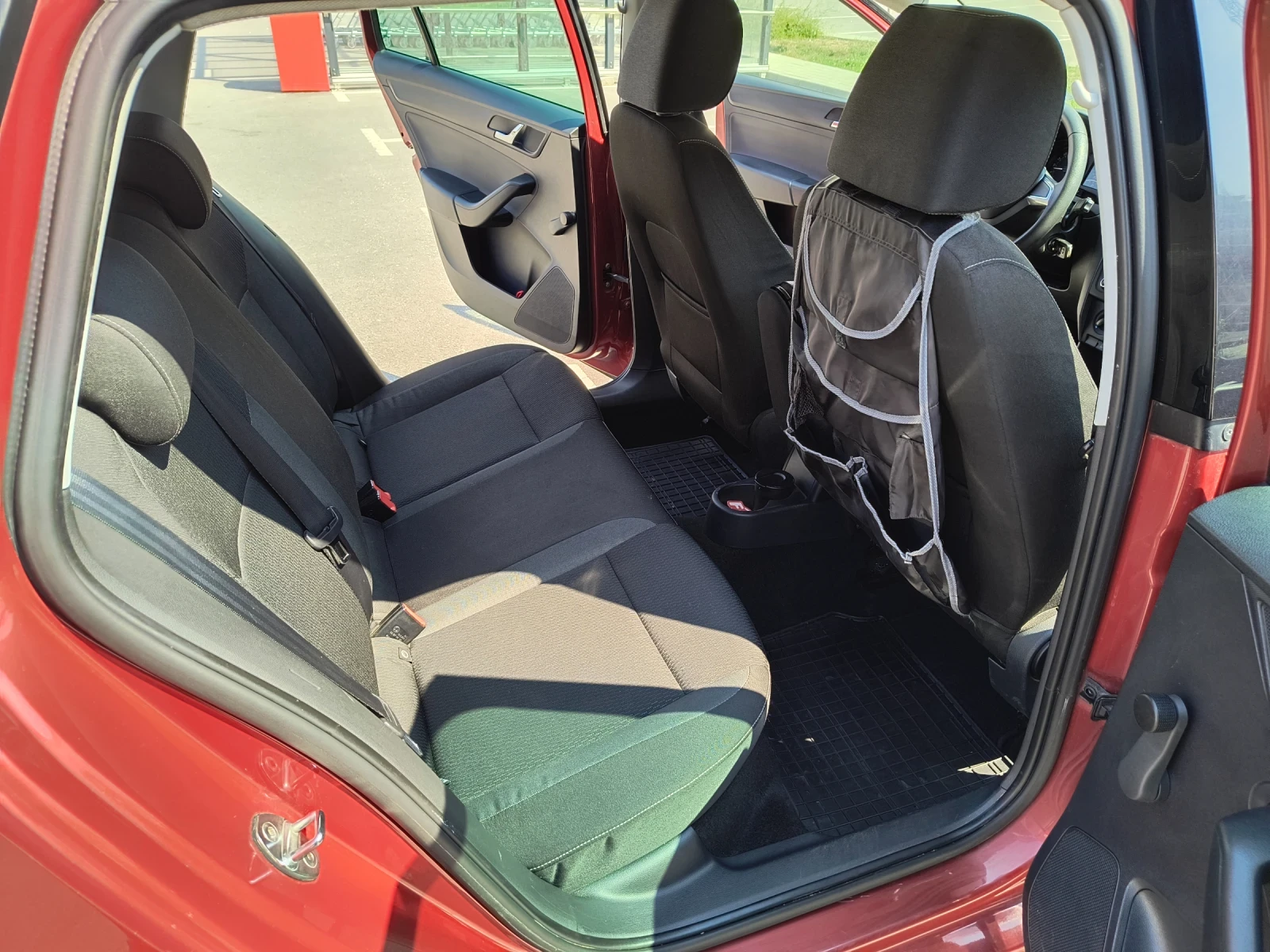 Skoda Rapid Spaceback Facelift, снимка 13 - Автомобили и джипове - 55362776