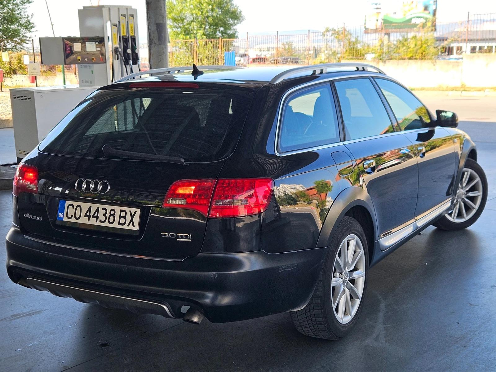 Audi A6 Allroad 3.0d, снимка 5 - Автомобили и джипове - 55642594
