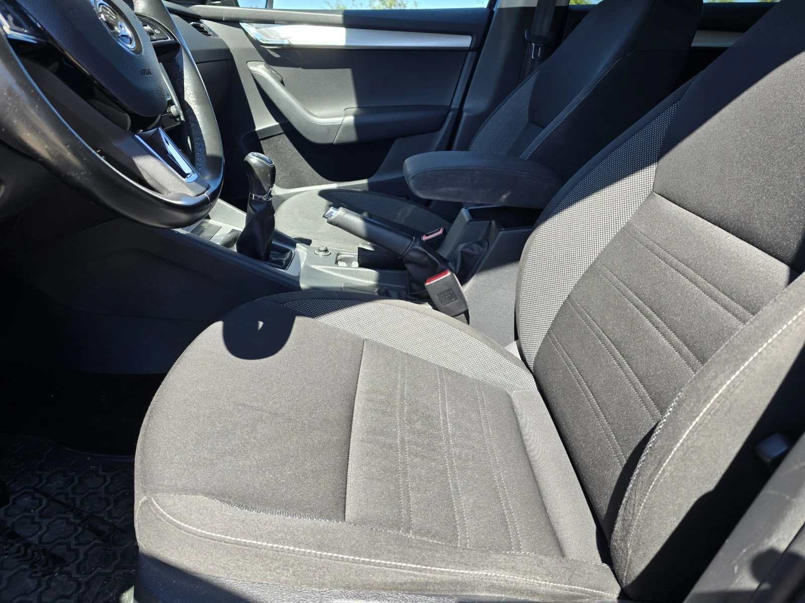 Skoda Octavia, снимка 9 - Автомобили и джипове - 55977394