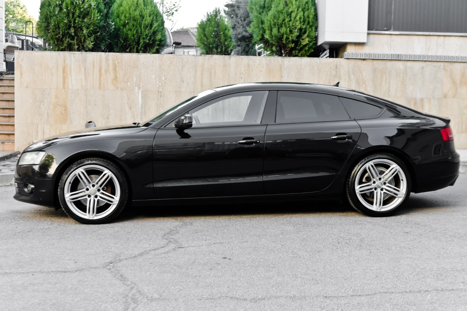 Audi A5 S-LINE// SPORTBACK// 2011// DISTRONIC /LANE ASSIST, снимка 5 - Автомобили и джипове - 55996000