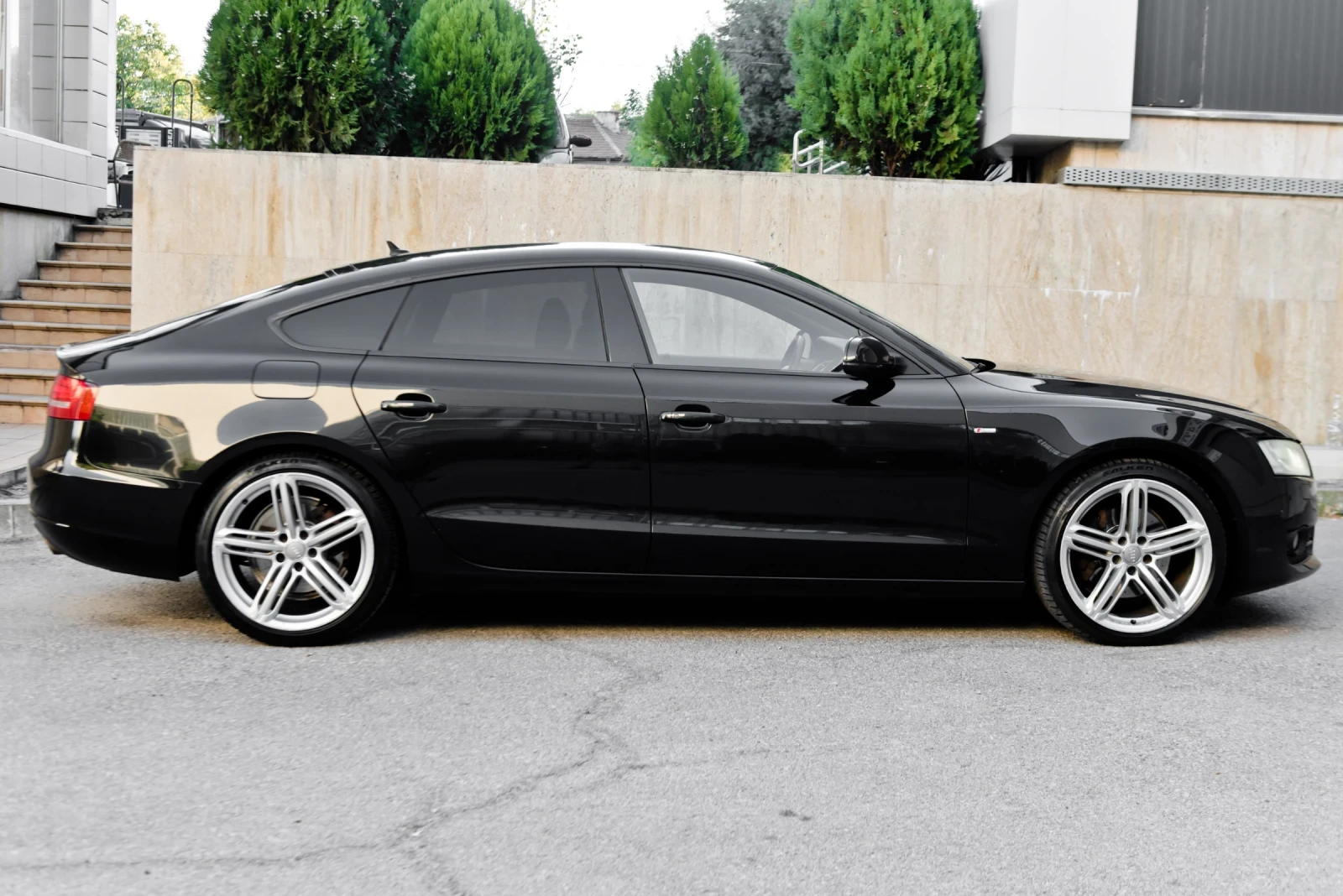 Audi A5 S-LINE// SPORTBACK// 2011// DISTRONIC /LANE ASSIST, снимка 3 - Автомобили и джипове - 55996000