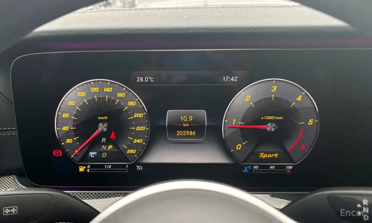 Mercedes-Benz CLS 300d AMG Line/ФИНАНСИРАНЕ, снимка 8 - Автомобили и джипове - 56019600