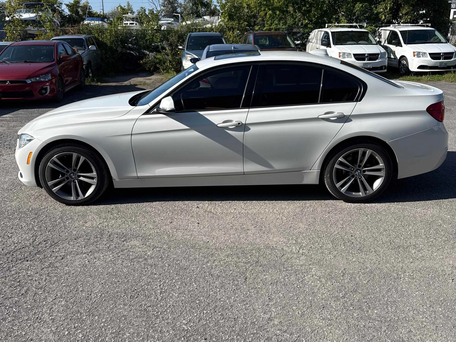 BMW 330 * xDrive * CARFAX * ОПЦИЯ ЗА ФИНАНСИРАНЕ, снимка 16 - Автомобили и джипове - 56062776