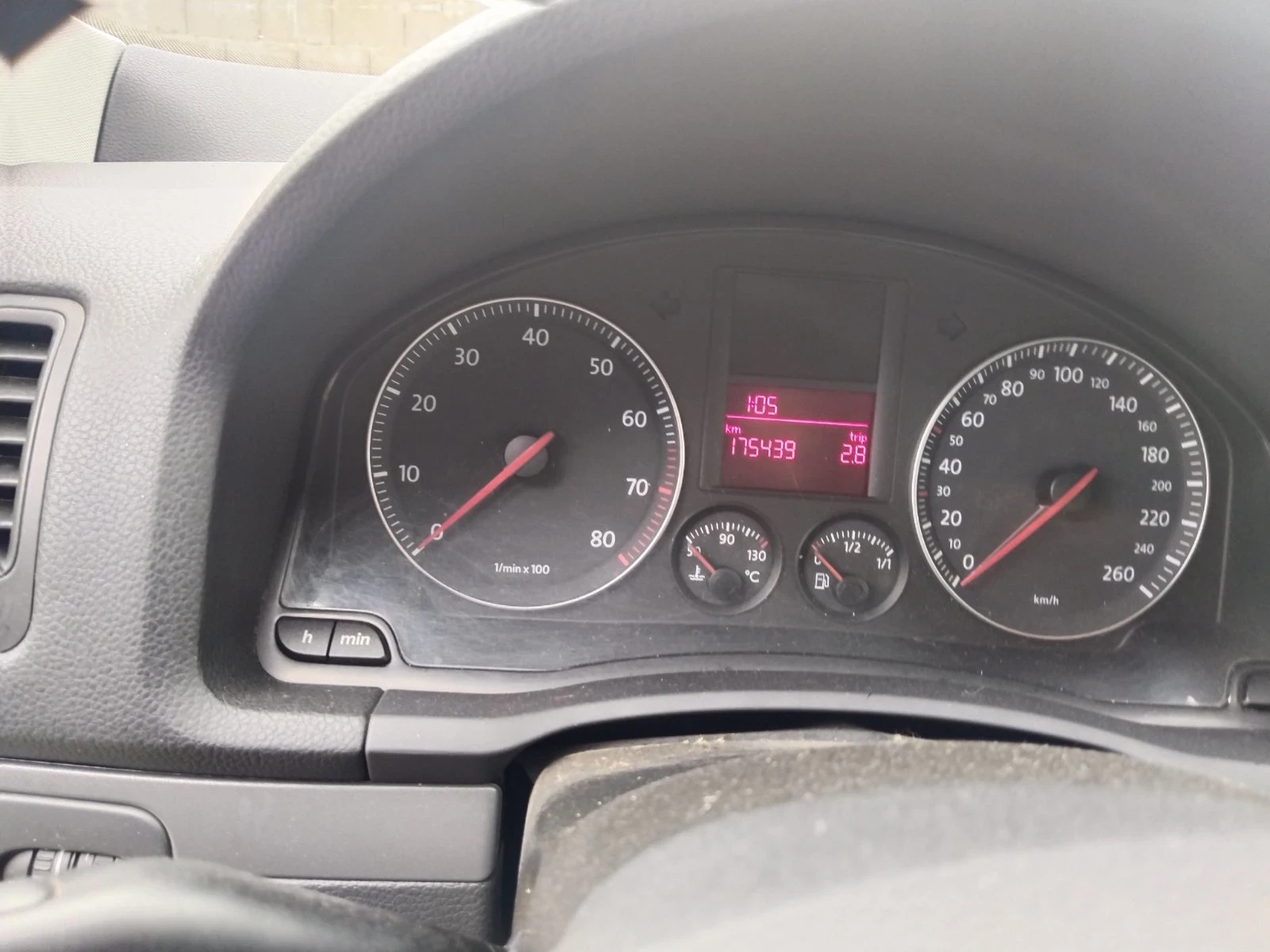 VW Jetta 1.6 /101 кс, снимка 7 - Автомобили и джипове - 56274807