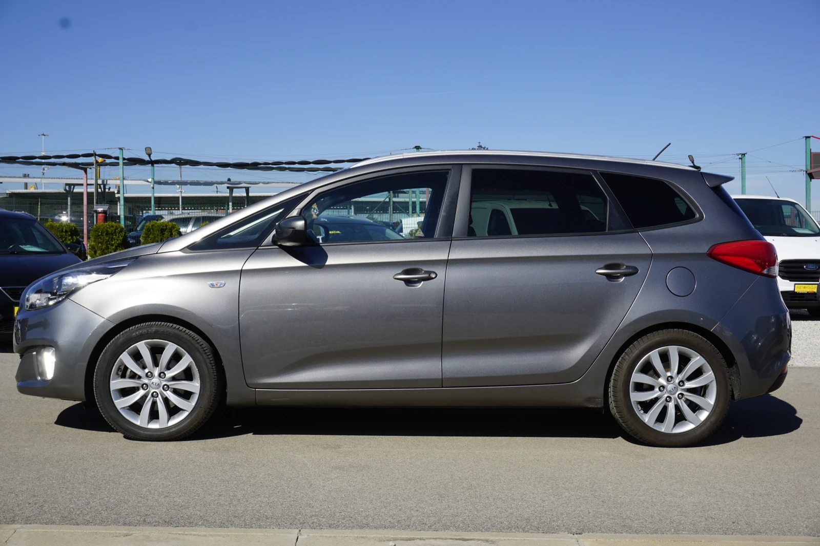 Kia Carens 1.7/�������/7����� | Mobile.bg � ����������� 4