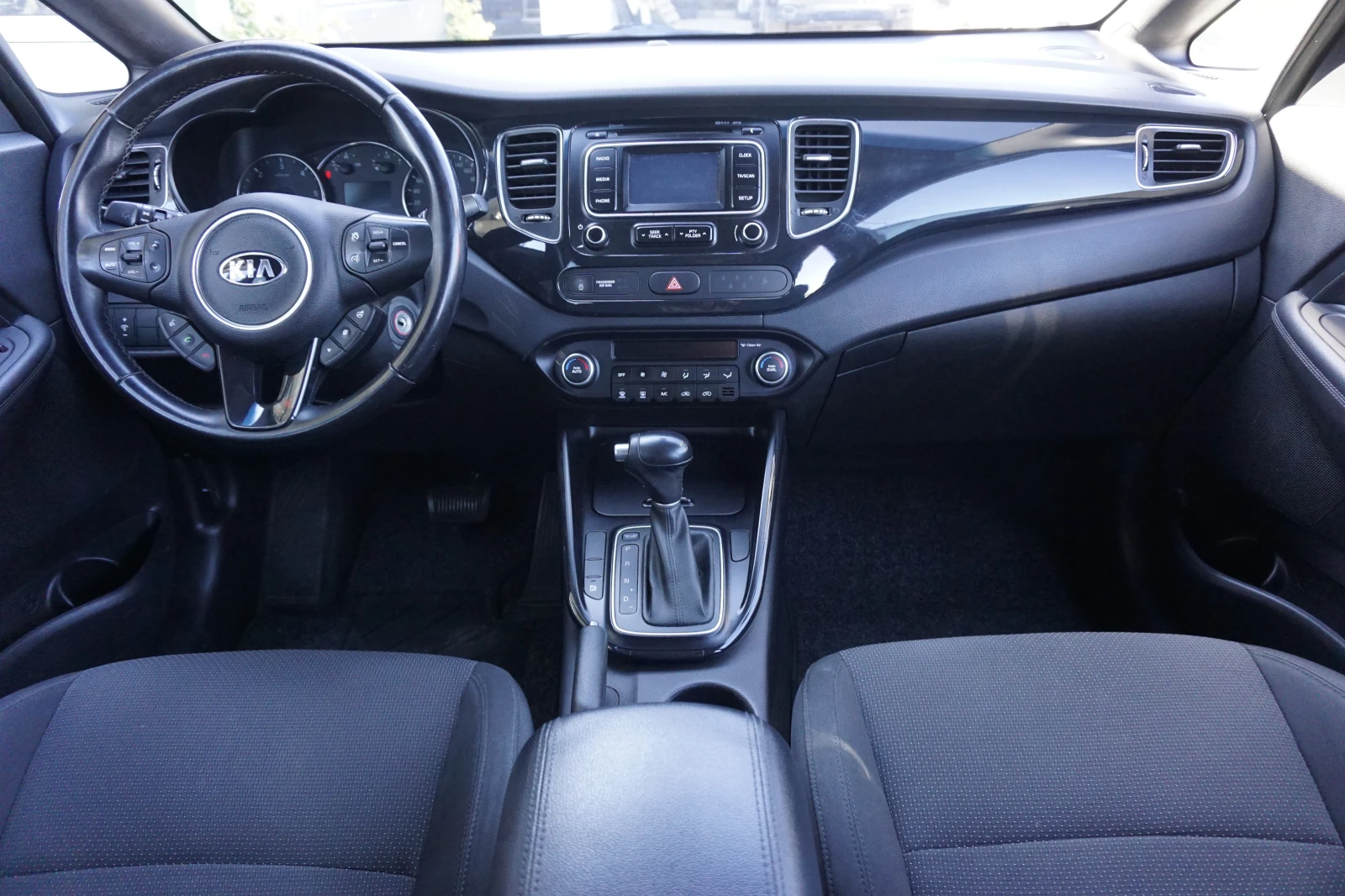 Kia Carens 1.7/�������/7����� | Mobile.bg � ����������� 10