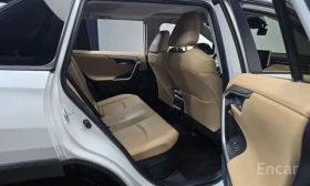 Toyota Rav4 HYBRID LIMITED * 4WD * ОБДУХВАНЕ * FACELIFT * , снимка 12