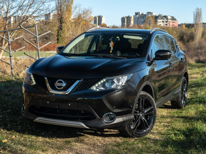 Nissan Qashqai 1.6DCI 4x4 AVTOMAT NAVI E6B BLACK EDITION, снимка 1 - Автомобили и джипове - 48068541