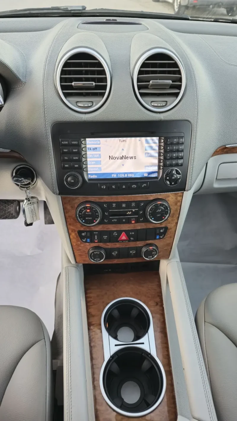 Mercedes-Benz GL 320 6+ 1, снимка 13 - Автомобили и джипове - 48687580