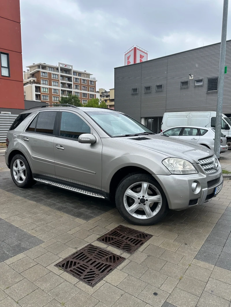 Mercedes-Benz ML 320, снимка 2 - Автомобили и джипове - 48968191