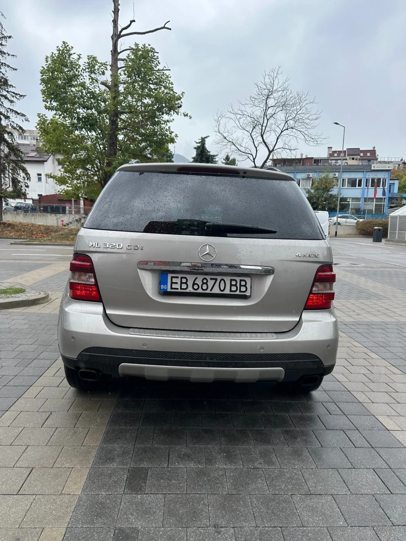 Mercedes-Benz ML 320, снимка 5 - Автомобили и джипове - 48968191