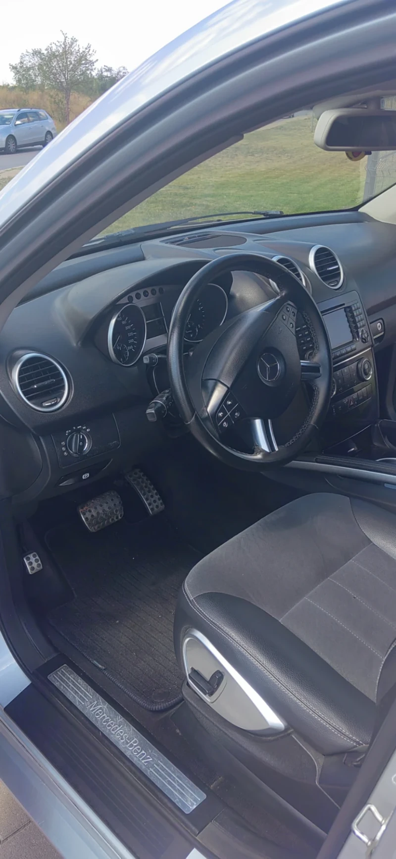 Mercedes-Benz ML 320, снимка 8 - Автомобили и джипове - 51464297