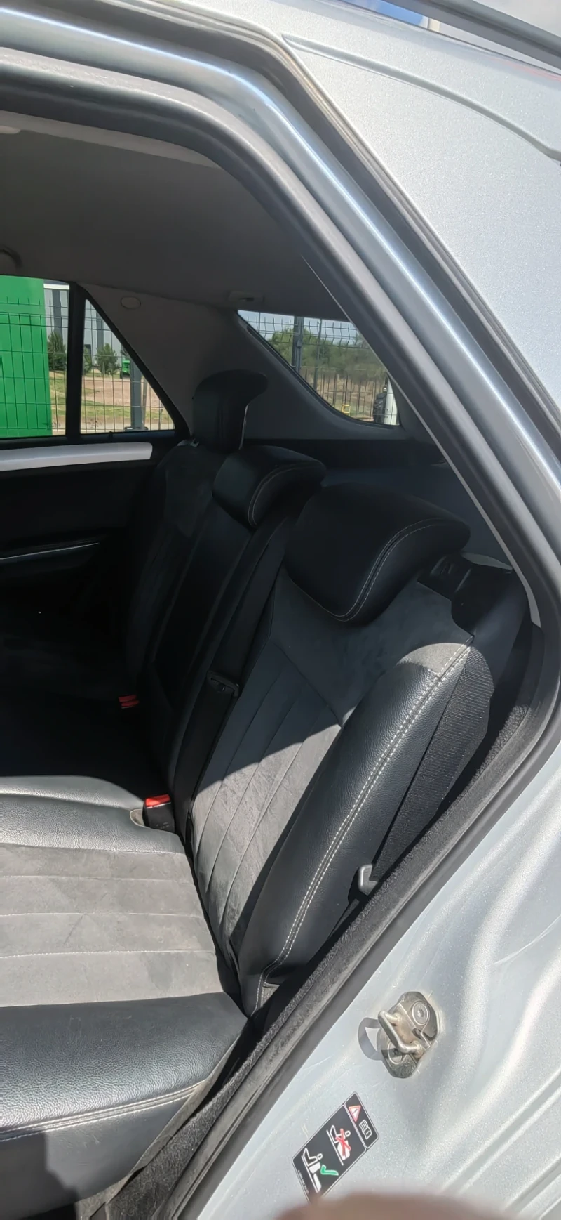 Mercedes-Benz ML 320, снимка 14 - Автомобили и джипове - 51464297