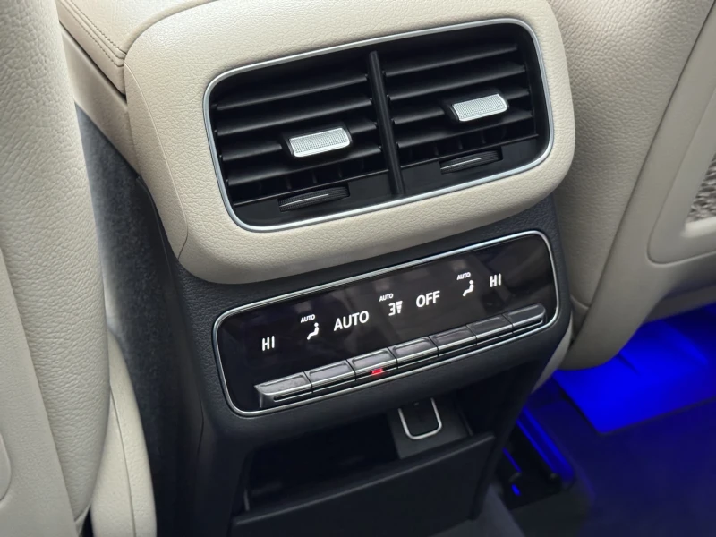 Mercedes-Benz GLS 400 d* AMG* PANO* KEYLESS* DISTR* AIRMATIC* * * , снимка 16 - Автомобили и джипове - 52322516