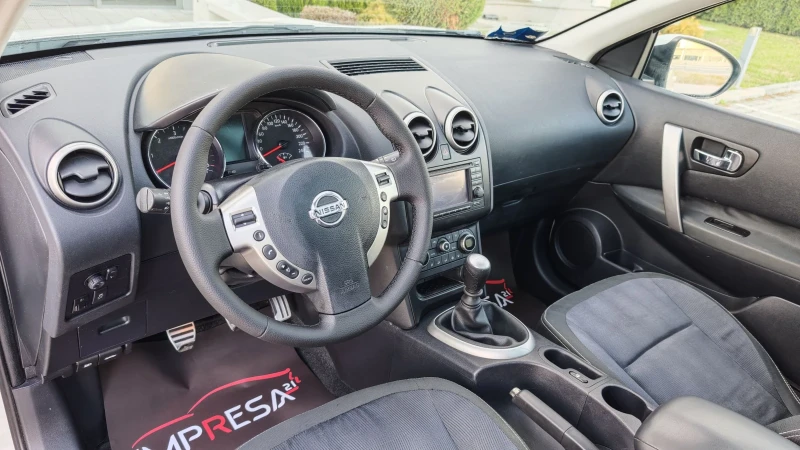 Nissan Qashqai 1.5dci n-tec, снимка 8 - Автомобили и джипове - 52442677