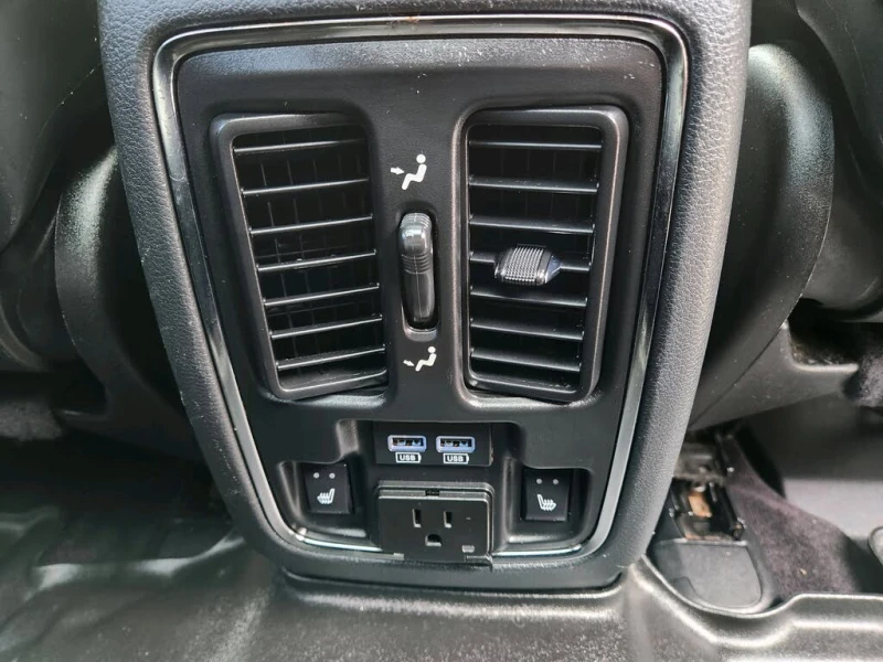 Jeep Grand cherokee Overland 4WD, снимка 11 - Автомобили и джипове - 52815911