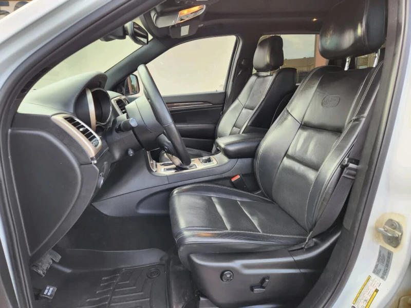 Jeep Grand cherokee Overland 4WD, снимка 9 - Автомобили и джипове - 52815911
