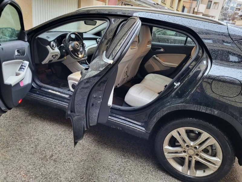Mercedes-Benz GLA 200 d 4Matic SUV, снимка 9 - Автомобили и джипове - 53243126