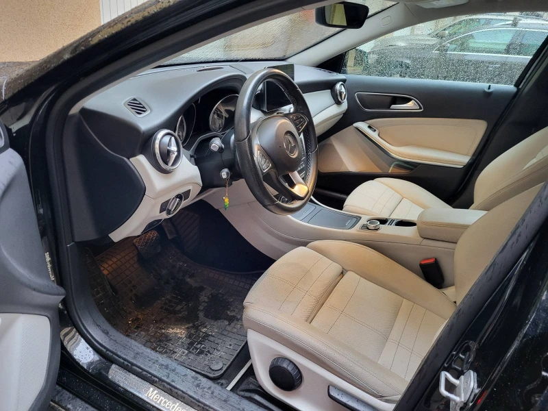 Mercedes-Benz GLA 200 d 4Matic SUV, снимка 11 - Автомобили и джипове - 53243126