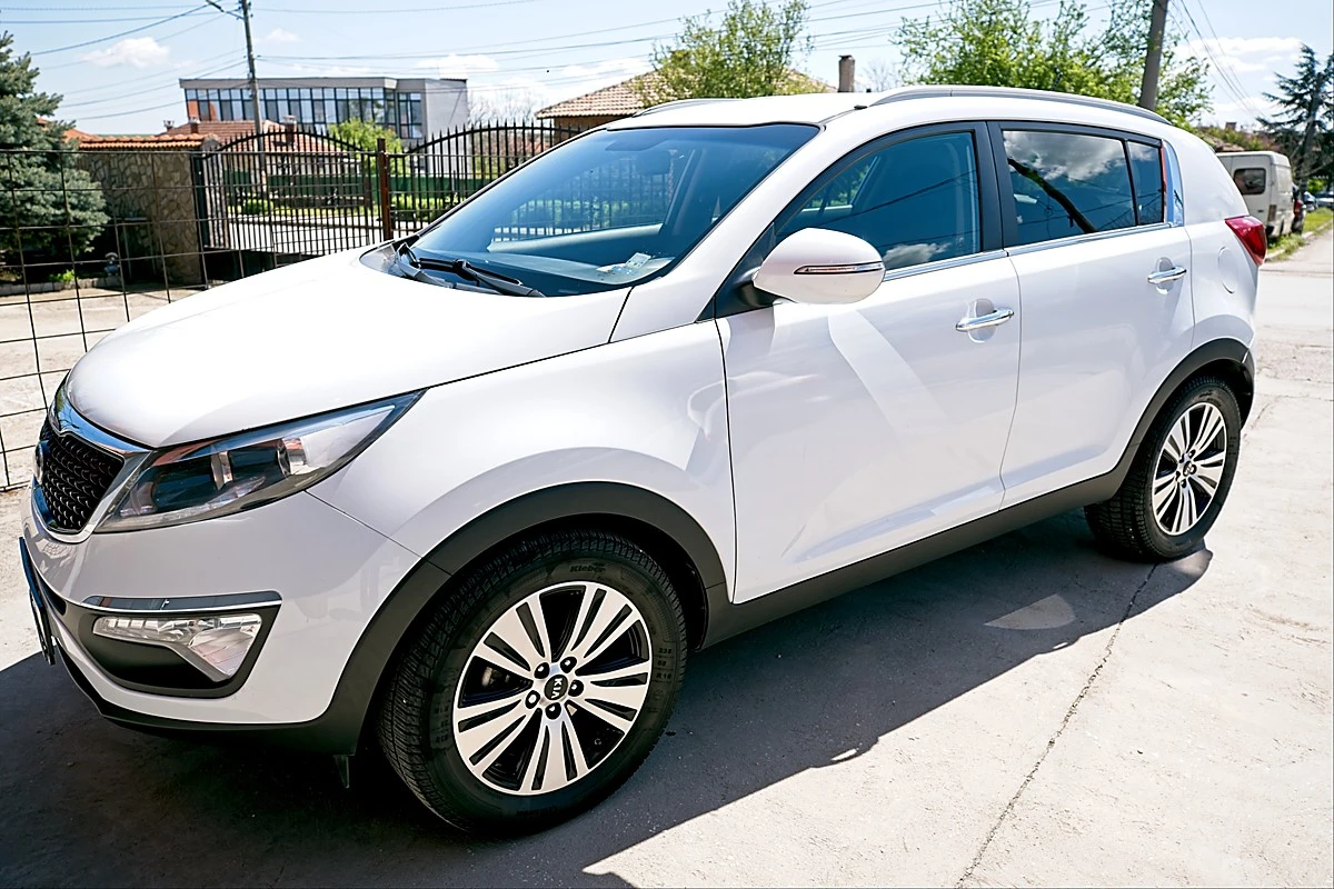 Kia Sportage 1.7CRDI 6 GEAR - изображение 3