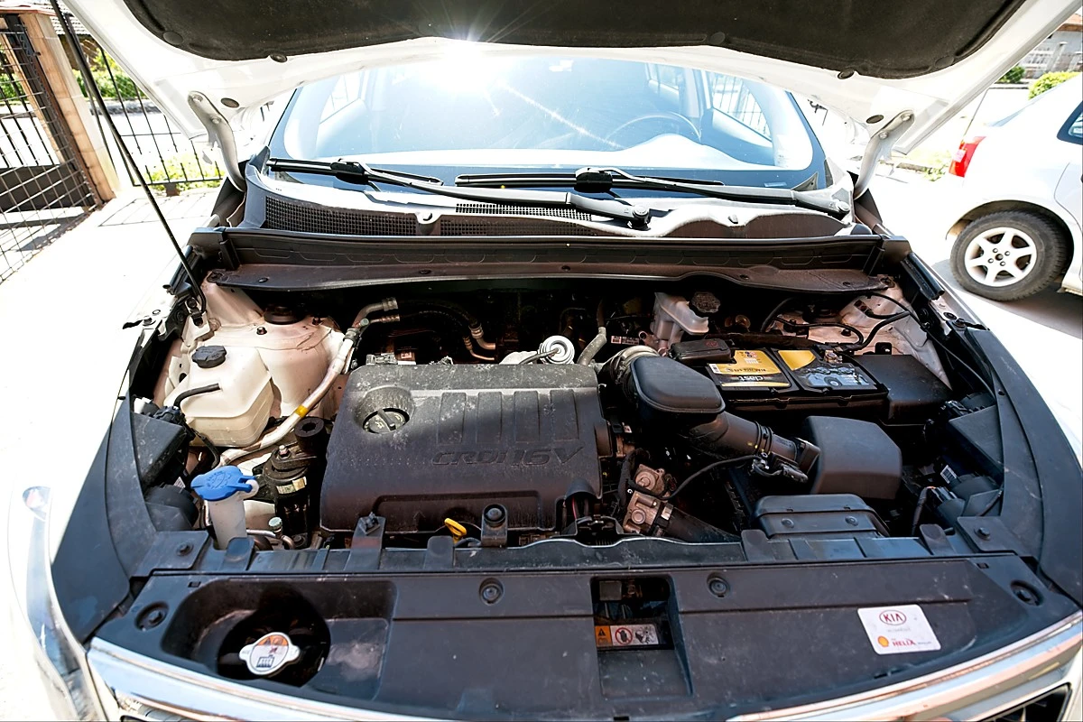 Kia Sportage 1.7CRDI 6 GEAR - изображение 8
