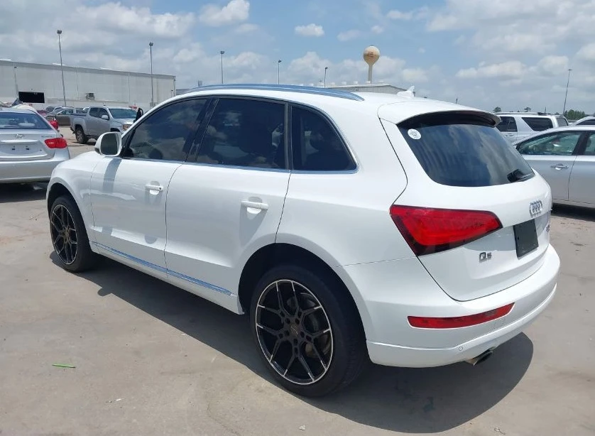 Audi Q5 * PREMIUM* QUATTRO* КОЖЕН САЛОН*  - изображение 4