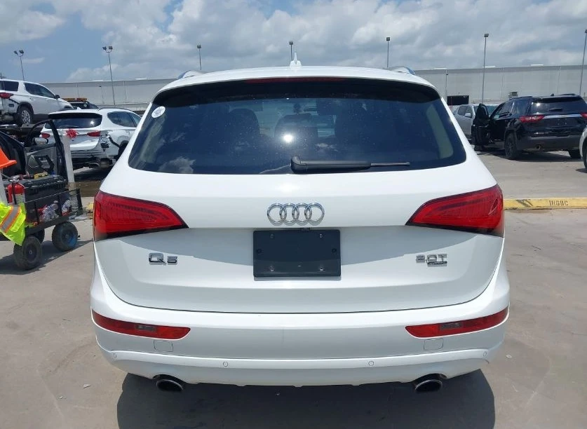 Audi Q5 * PREMIUM* QUATTRO* КОЖЕН САЛОН*  - изображение 6