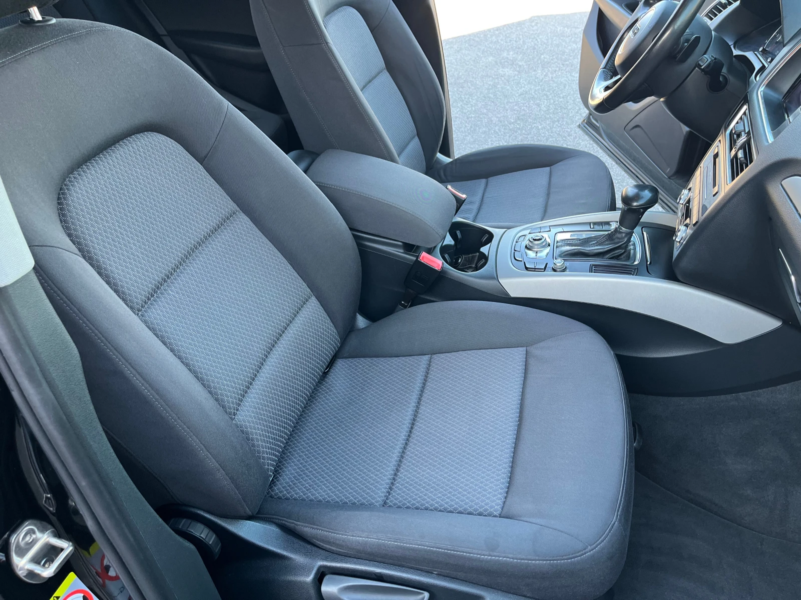 Audi Q5 2.0 TDI 190 k.c - изображение 8