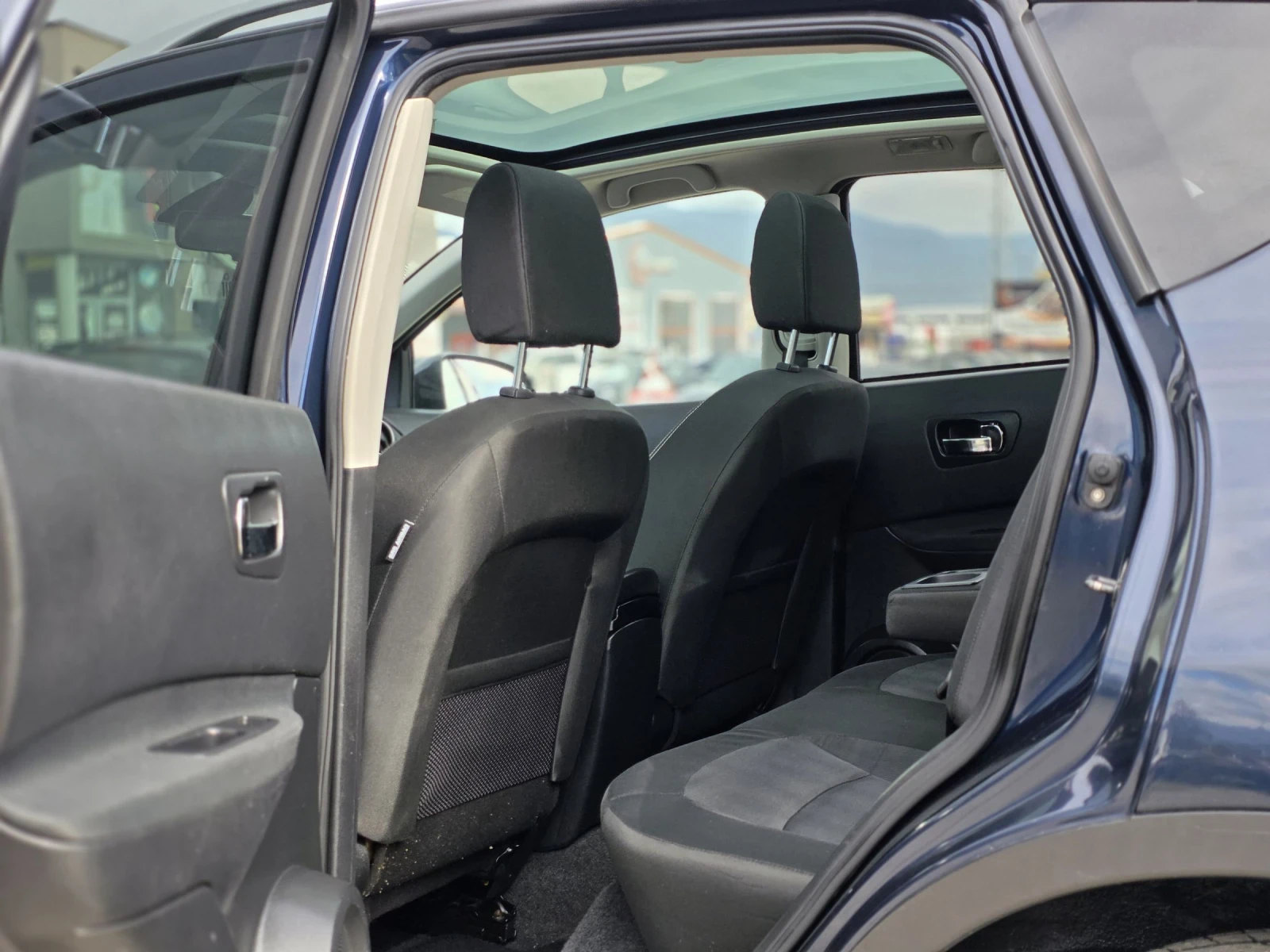 Nissan Qashqai 2.0 dci 150 k.c. 4X4 �������� | Mobile.bg � ����������� 11