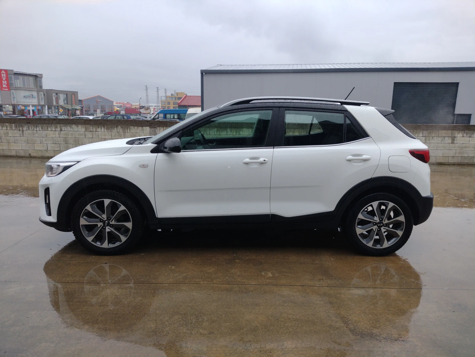 Kia Stonic 1.4 I* GPL* 100 к.с.* Камера* EURO 6D*  - изображение 2