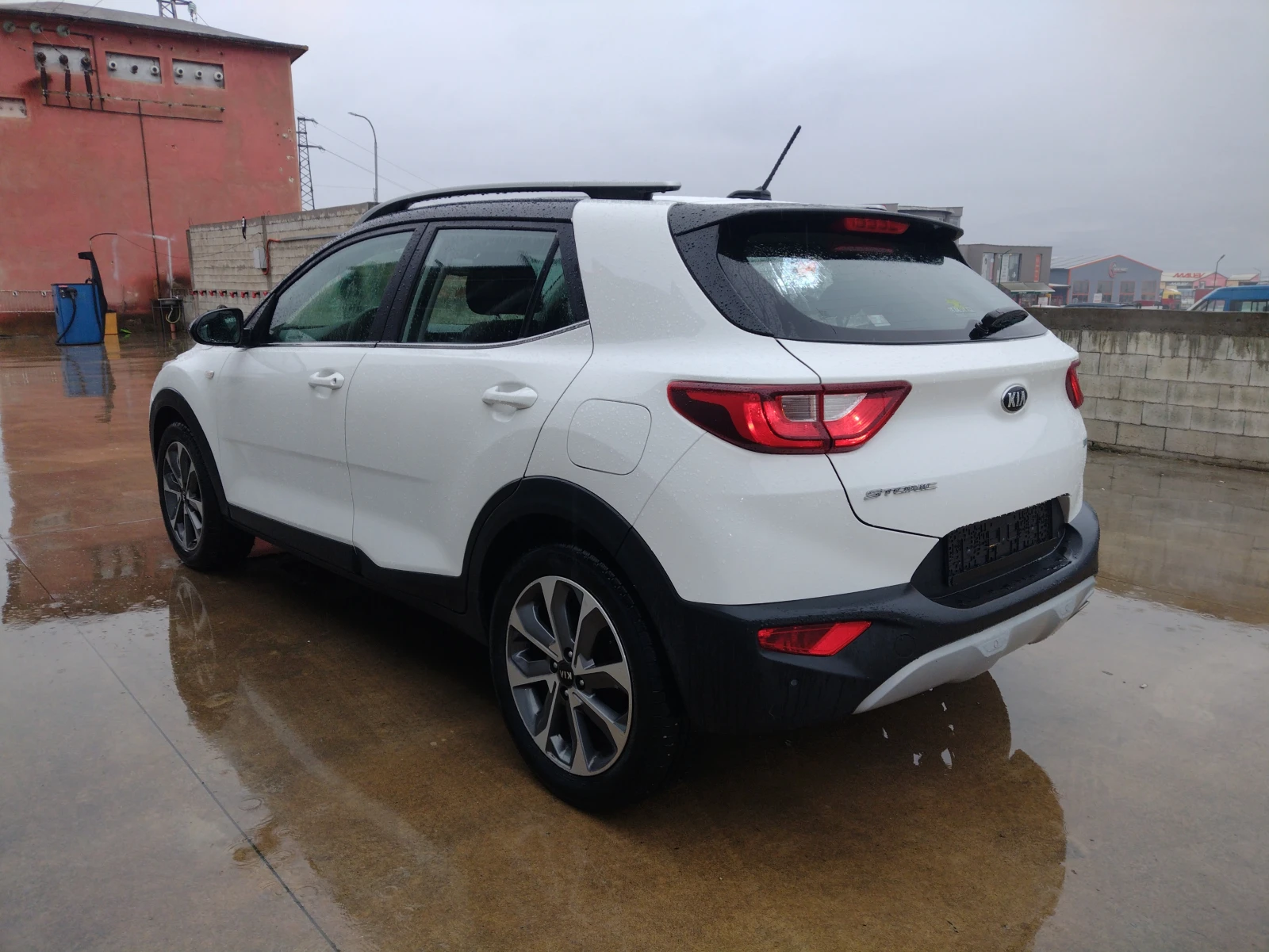 Kia Stonic 1.4 I* GPL* 100 к.с.* Камера* EURO 6D*  - изображение 3