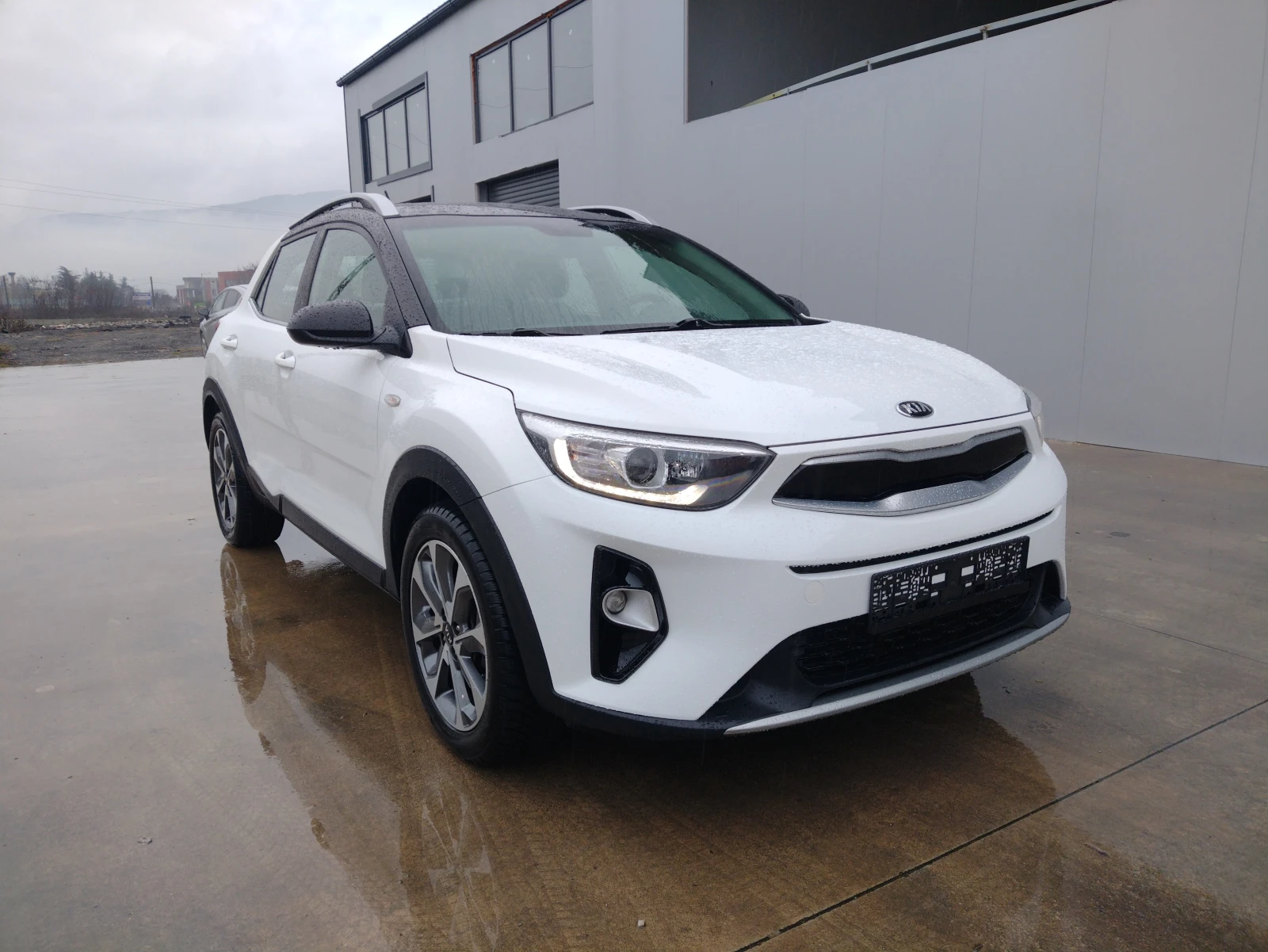 Kia Stonic 1.4 I* GPL* 100 к.с.* Камера* EURO 6D*  - изображение 7