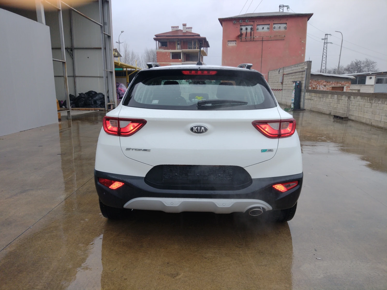 Kia Stonic 1.4 I* GPL* 100 к.с.* Камера* EURO 6D*  - изображение 4