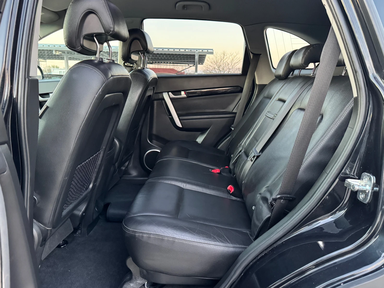 Chevrolet Captiva 2.2VCDI 4x4 6+ 1 АВТОМАТ, снимка 7 - Автомобили и джипове - 54127986