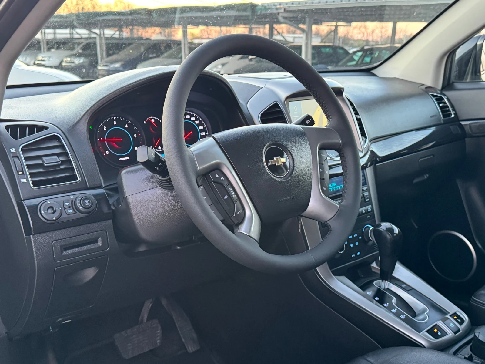 Chevrolet Captiva 2.2VCDI 4x4 6+ 1 АВТОМАТ, снимка 5 - Автомобили и джипове - 54127986