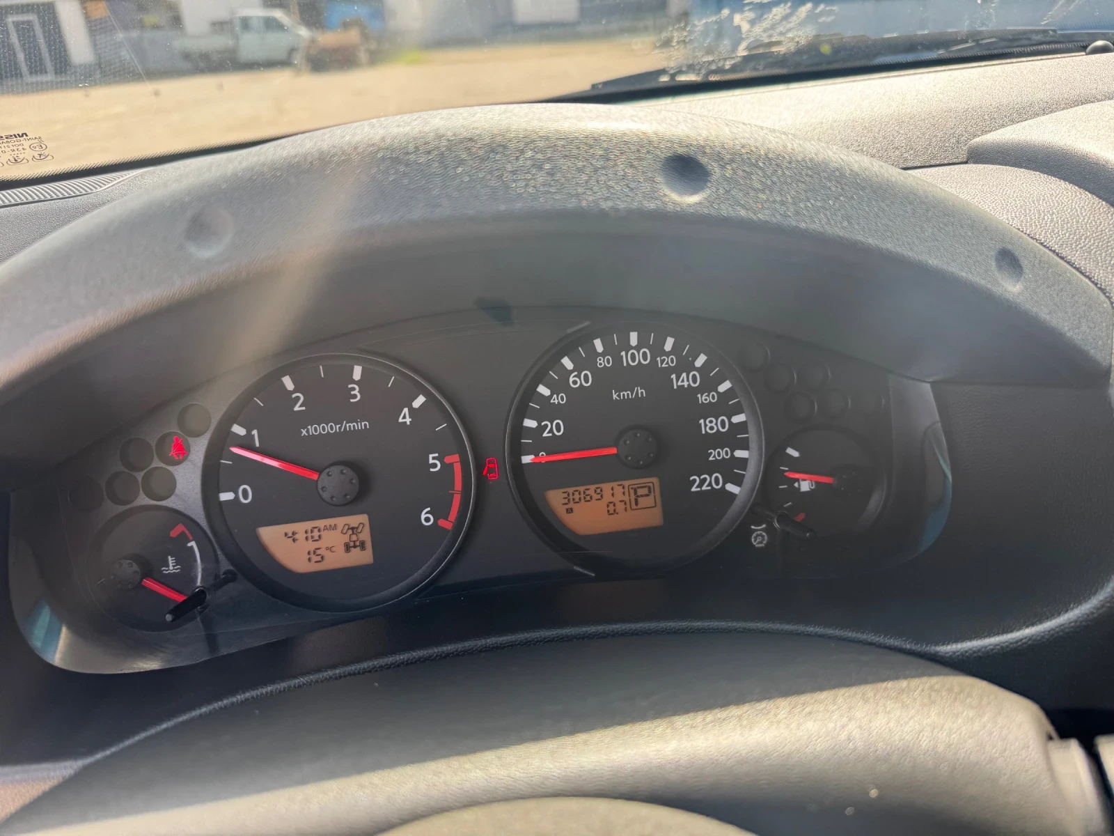 Nissan Navara 2.5 D АВТОМАТИК, снимка 9 - Автомобили и джипове - 54215867