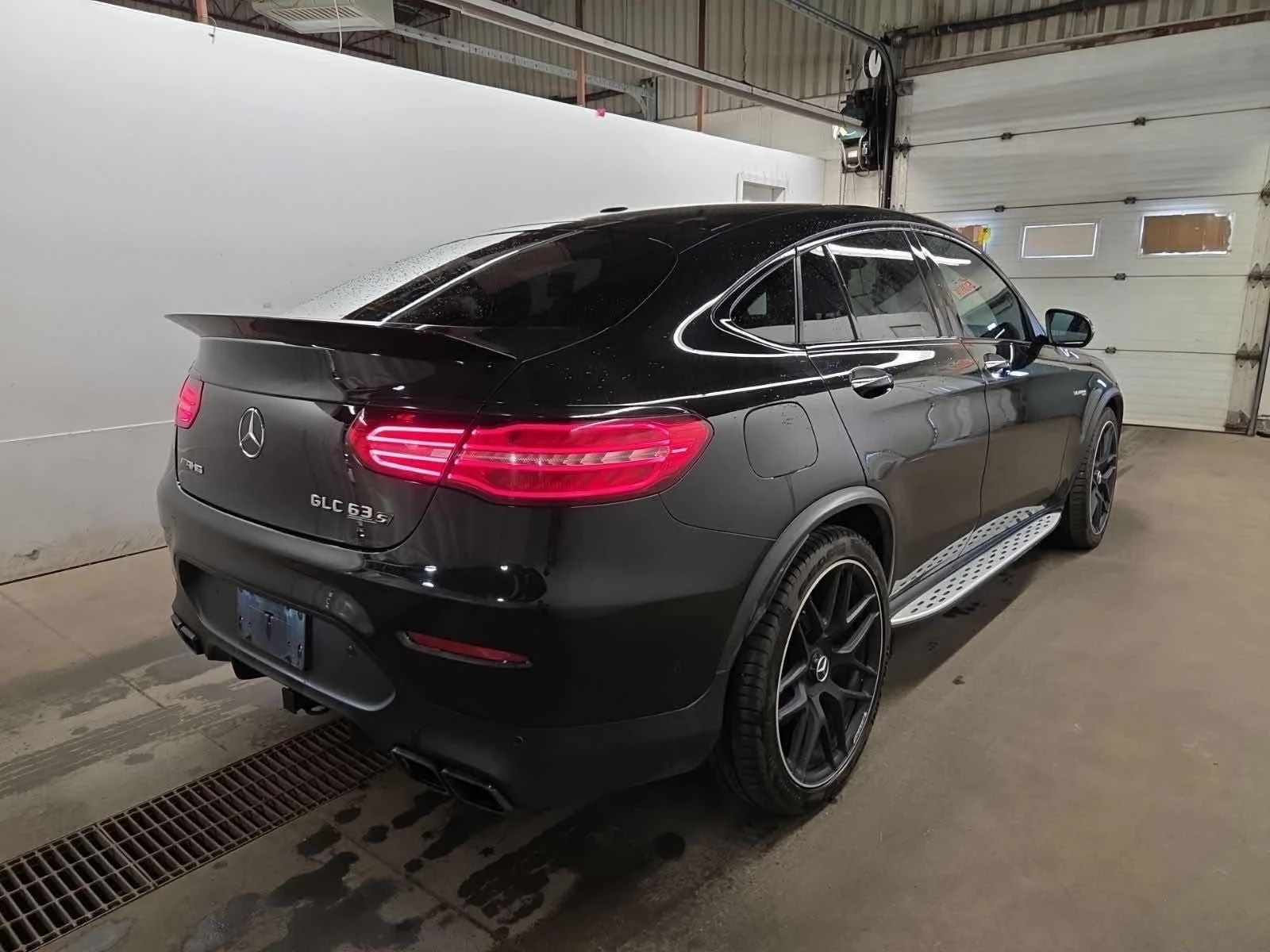 Mercedes-Benz GLC 63 AMG 63 S* 360* Burmester* Шибидах* Подгрев* Keyless, снимка 4 - Автомобили и джипове - 55090272