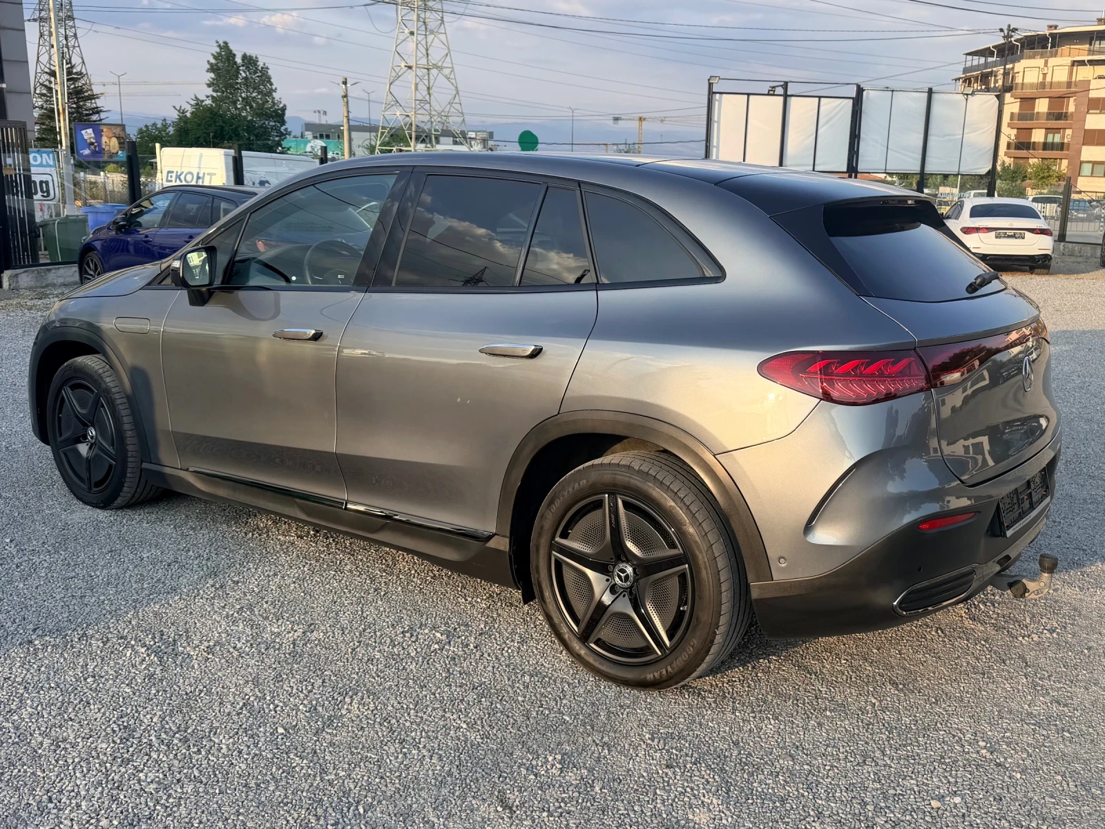 Mercedes-Benz EQE 500  AMG 4matic SUV  HYPERSCREEN �������� | Mobile.bg � ����������� 3