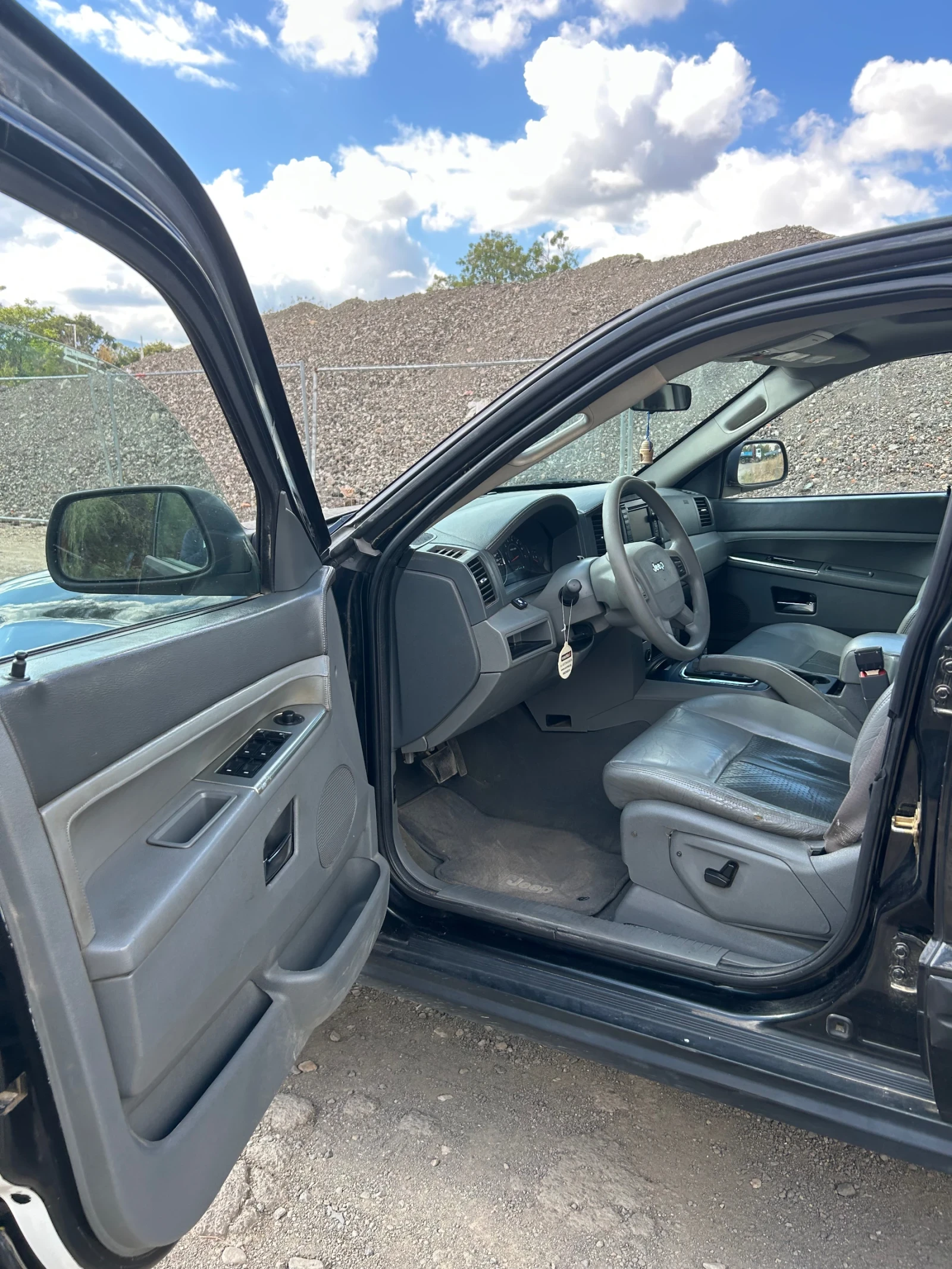 Jeep Grand cherokee 4.7 Бензин-Газ , снимка 8 - Автомобили и джипове - 56197446