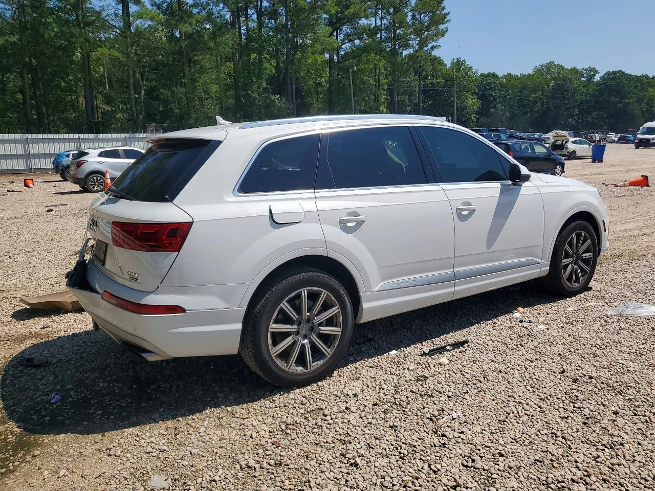 Audi Q7 3.0l Premium Plus, снимка 3 - Автомобили и джипове - 56349232