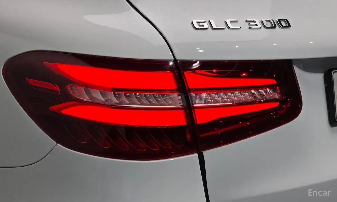 Mercedes-Benz GLC 300 AMG LINE* * 4MATIC* * 360 * * MEMORY* * CAR PLAY*  | Mobile.bg � ����������� 4