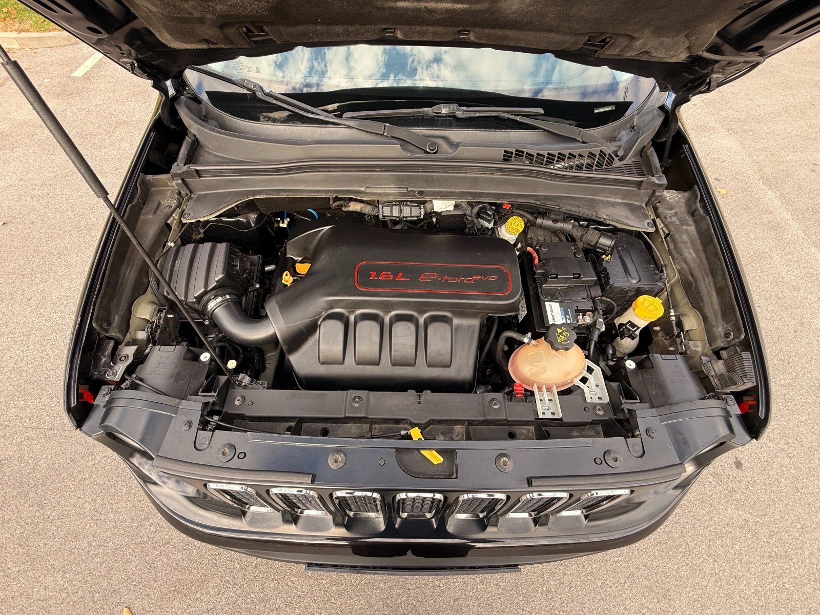 Jeep Renegade 1.6i* МЕТАН* , снимка 15 - Автомобили и джипове - 56706289