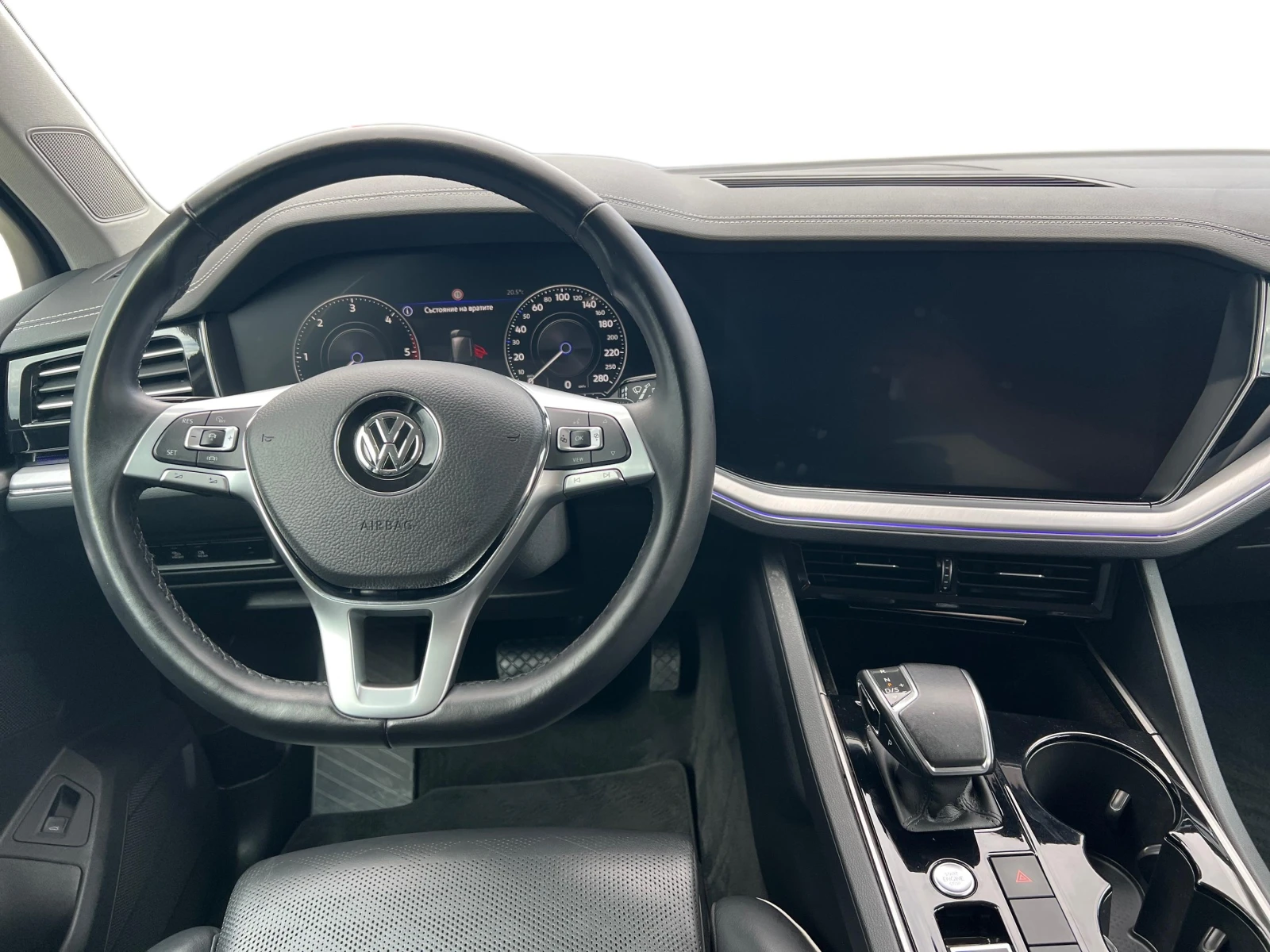 VW Touareg 3.0 V6 TDI, снимка 7 - Автомобили и джипове - 56720047