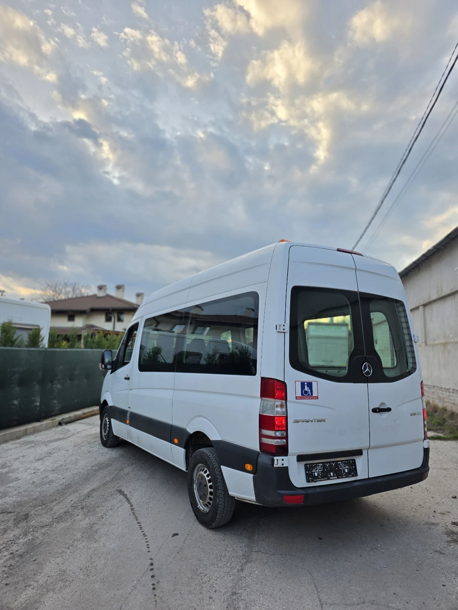 Mercedes-Benz 313 213 - изображение 4