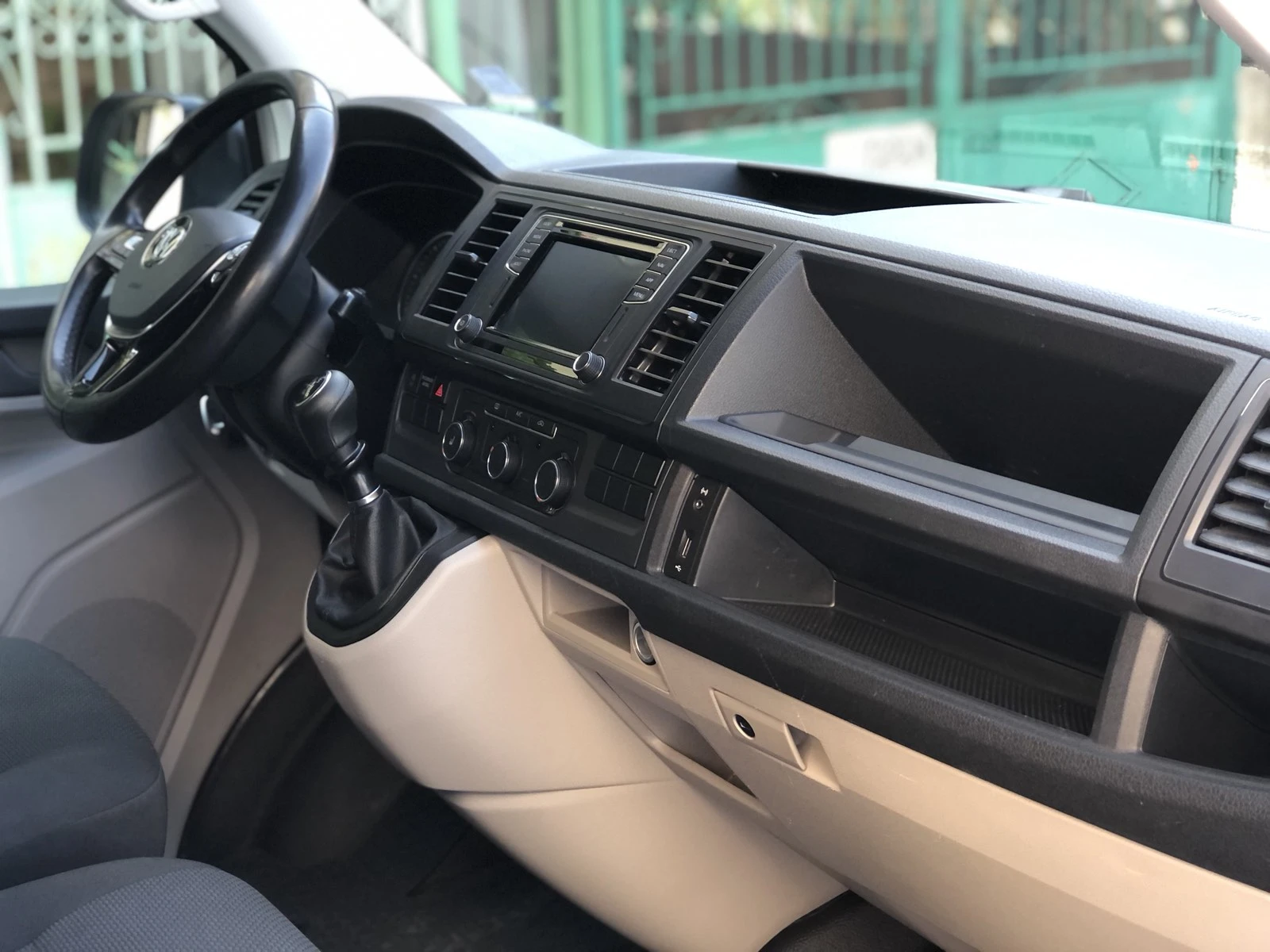 VW Transporter T6 - изображение 9