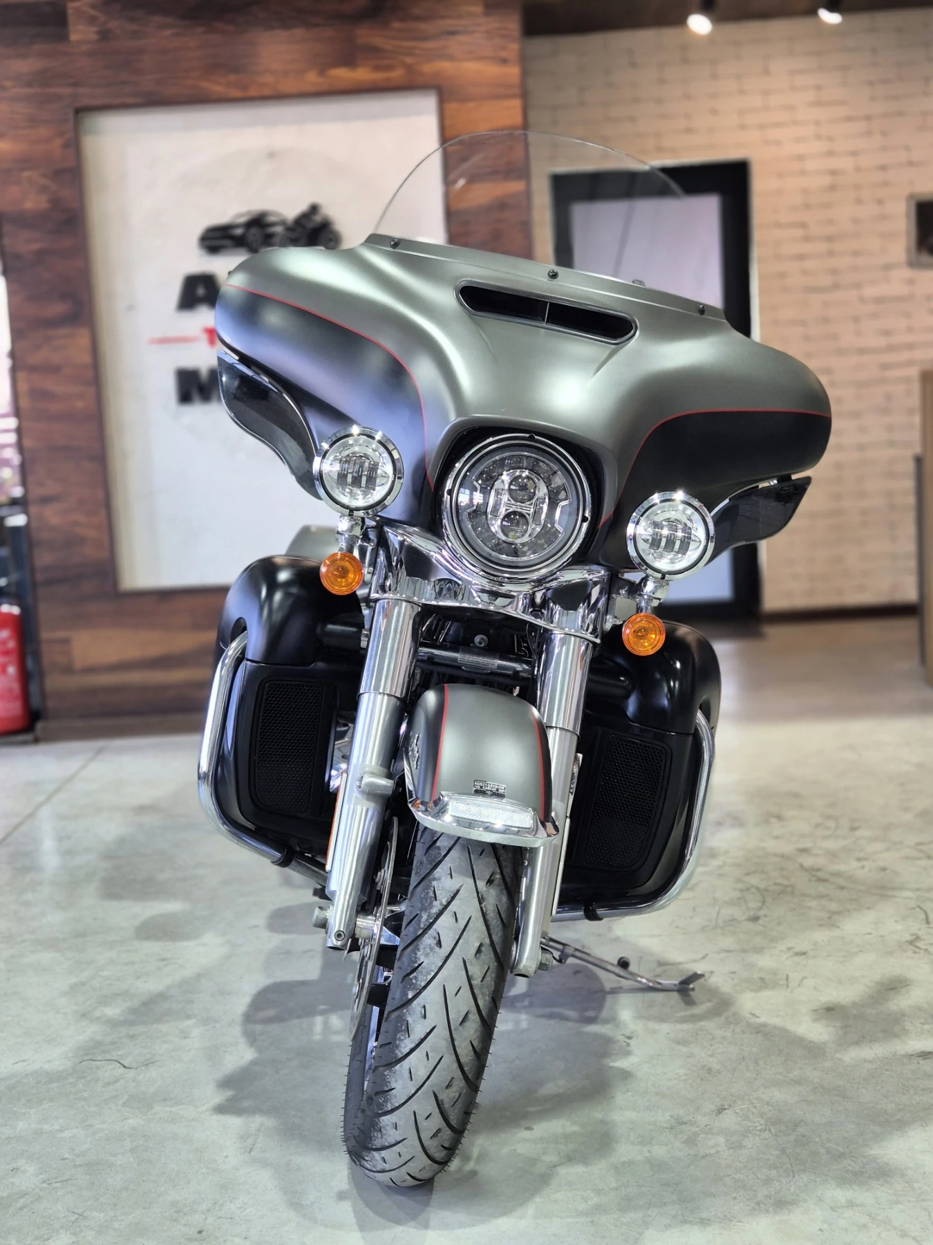 Harley-Davidson Electra Glide Classic FLHTK 114 inch Нов внос от Швейцария!!, снимка 5 - Мотоциклети и мототехника - 55499546