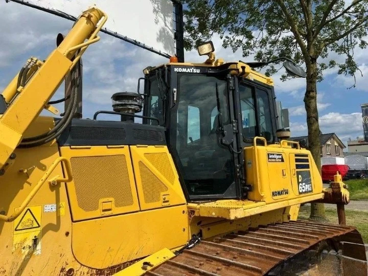 Булдозер Komatsu D65PXI-18 - изображение 8